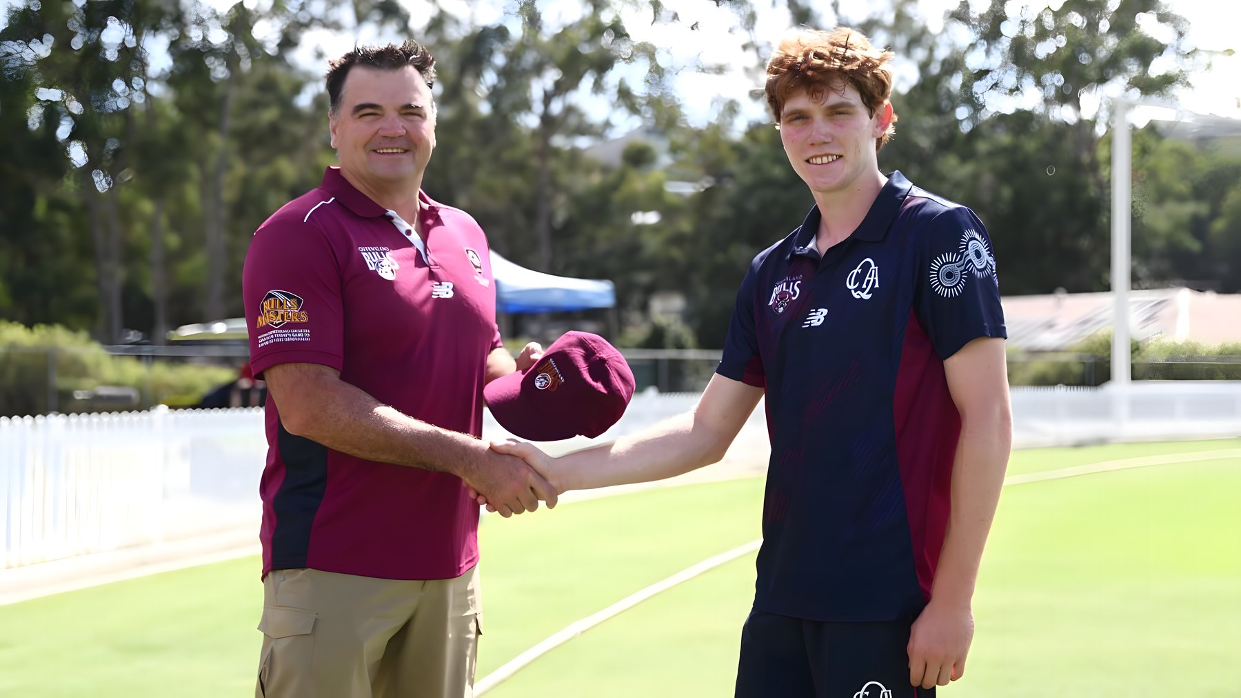Joe Dawes coaching junior fast bowlers